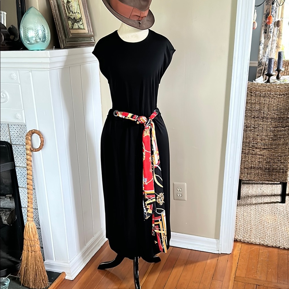 Zara Elegant Black Dress with Vibrant Scarf Accent cool side detail